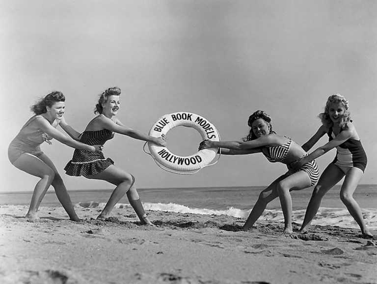 Retro Beach Vibes A Collection Of Nostalgic Beach Photos Page Of