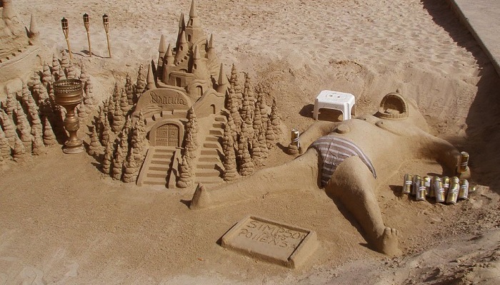 50 невероятных скульптур из песка