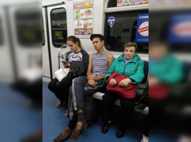 Странные люди из российского метро, 30 фотодоказательств