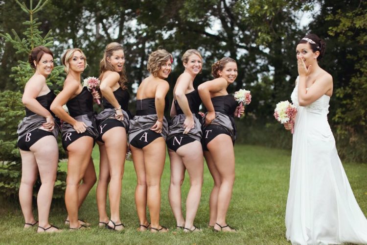 25 Funniest Wedding Photos