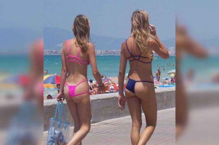 The Funniest Beach Photo-Fails