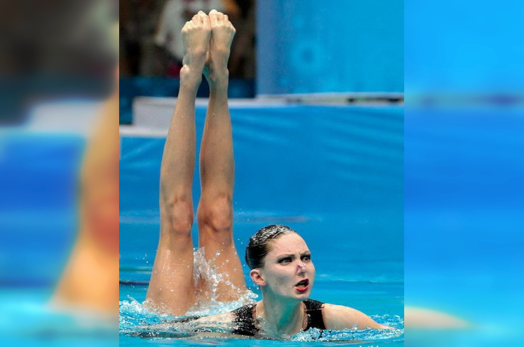 Hilarious Synchronized Swimming Moments: A Collection of Comical Photos