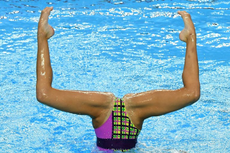 Hilarious Synchronized Swimming Moments A Collection Of Comical Photos • Page 2 Of 25