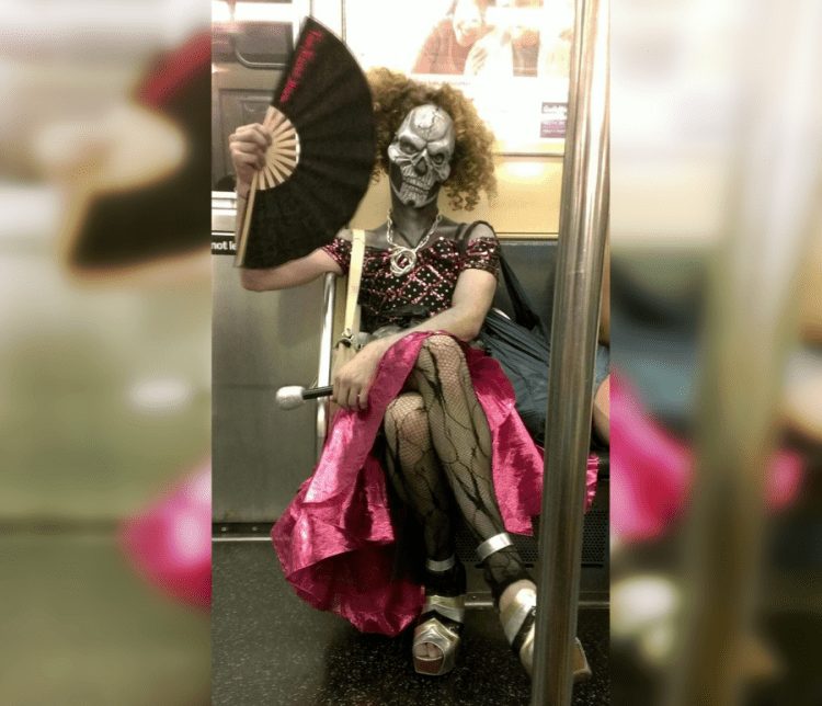 Subway Chronicles: Captivating Photos of Metro's Colorful Characters